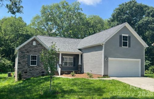 Homes in Freedom Acres, Concord