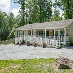 32 Beechwood Lakes Drive