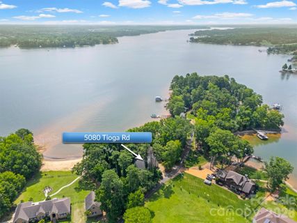Tioga Pointe, Clover