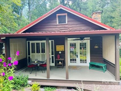 23 Leatherwood Lane