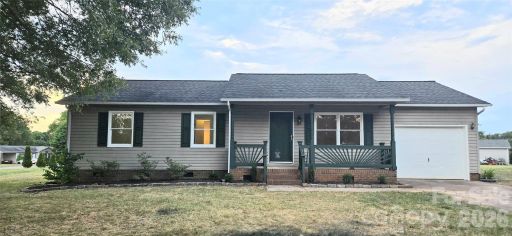 910 Lyndsey Brooke Court active home in Country Crossing, Lincolnton, NC