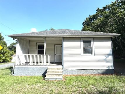 43 4th Avenue