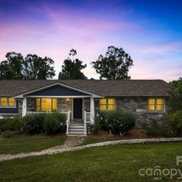 26 Crestwood Drive