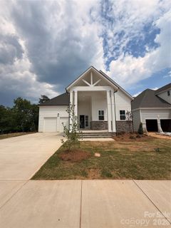 4531 Splash Trail sold home in Lakeside Pointe, Sherrills Ford, NC