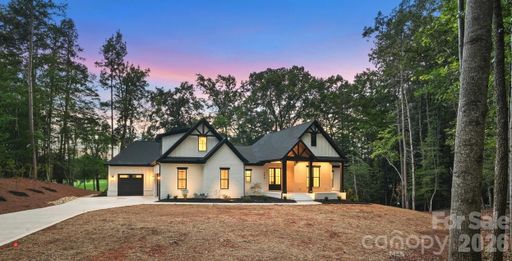 Homes in Tillery Tradition, Mount Gilead