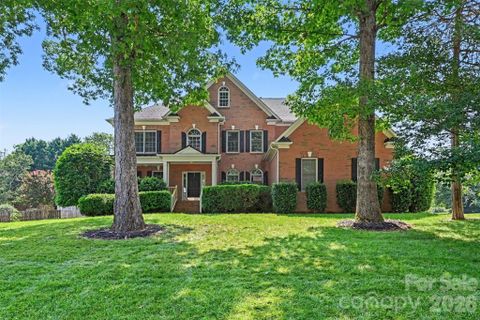 5600 Silver Creek Drive pending home in Silver Creek, Waxhaw, NC