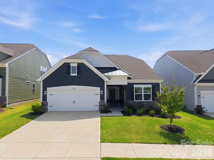 1125 Lookout Shoals Drive active home in Elizabeth, Fort Mill, SC