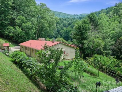 1065 Upper Pig Pen Road