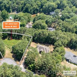 7287 James Court