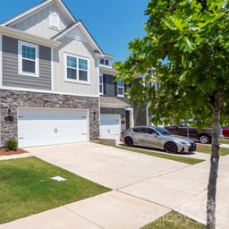 3545 Secrest Landing