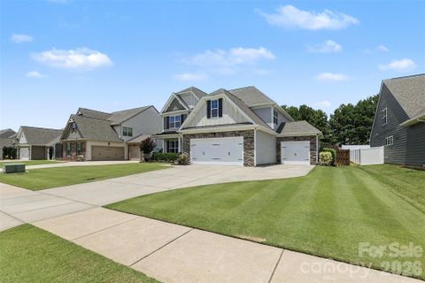 3471 Delaware Drive pending home in Covington At Lake Norman, Denver, NC