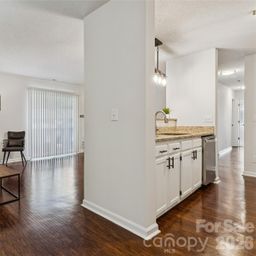 1620 Arlyn Circle