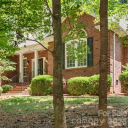 113 Palmer Marsh Place