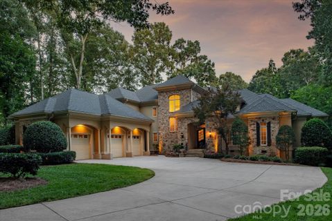 9117 Yellow Pine Court pending home in Walden Pond, Waxhaw, NC