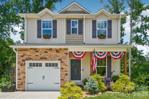 Homes in Edgewood, Asheville