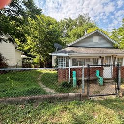 523 W Oakwood Avenue