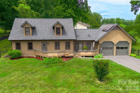 Homes in Forest Hills, Hendersonville