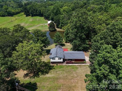 813 Robinson Clemmer Road