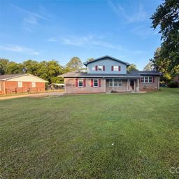 1248 Christopher Circle