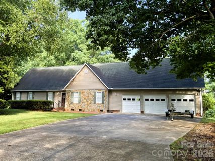 130 Canoe Court