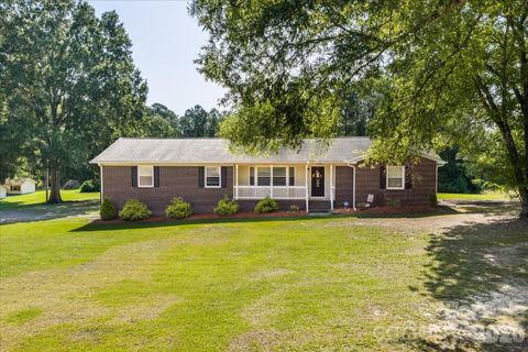 1080 Garnette Road sold home in Eastover Estates, Lancaster, SC