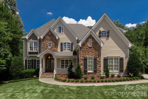 406 Belo Court active home in Springfield, Fort Mill, SC