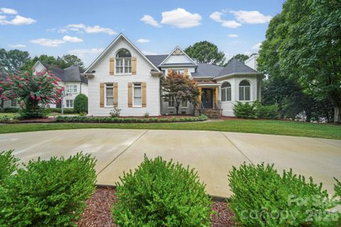 15118 Ballantyne Country Club Drive pending home in Ballantyne Country Club, Charlotte, NC