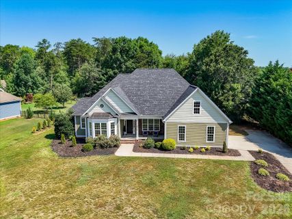 6603 Havencrest Drive pending home in The Ranches At Beth Haven, Denver, NC