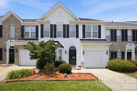 255 Horizon Circle active home in Sunset Point Townhomes, Rock Hill, SC