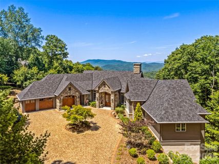 504 Hagen Drive active home in Champion Hills, Hendersonville, NC