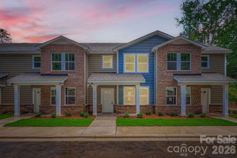 1614 Ct Brooks Circle
