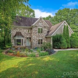 105 Welwyn Lane