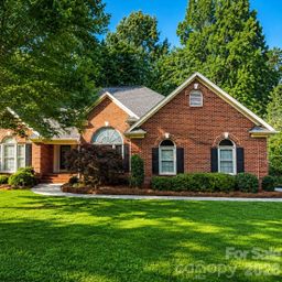 1032 Dan Maples Drive
