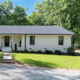 215 Ridgewood Drive