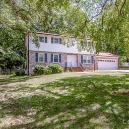 734 Willow Lane