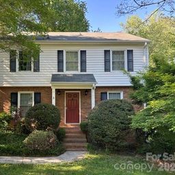 2811 Creekbed Lane