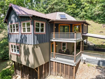 145 Hiaway Trail
