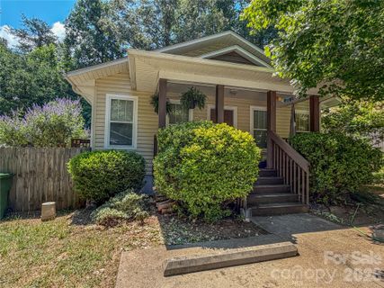 5 Springmill Drive