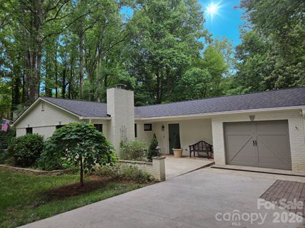 1889 Faculty Drive pending home in Wake Forest College Development, Winston Salem, NC