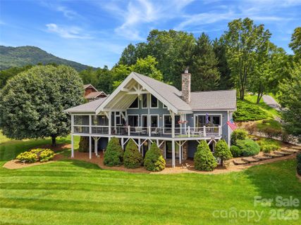 33 Banker Drive pending home in Laurel Ridge Country Club, Waynesville, NC