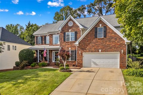 11917 Ulsten Lane pending home in Northstone, Huntersville, NC
