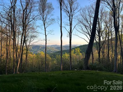 000 Hemlock Grove Trail