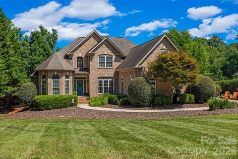 5864 Johnson Road pending home in Catawba Crest, Clover, SC