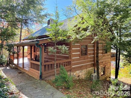 452 Wilderness Drive active home in Linville Mountain Acres, Marion, NC