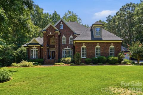 Homes in Oxford Place, Fort Mill