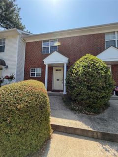 4210 Melrose Club Drive active home in Melrose Townhomes, Matthews, NC