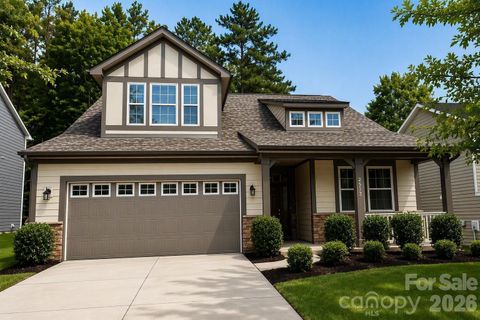 Homes in Lake Crest, Clover