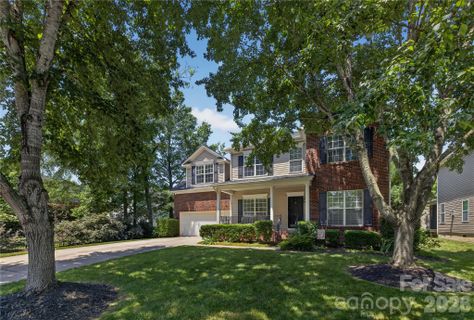 402 Abercairn Way