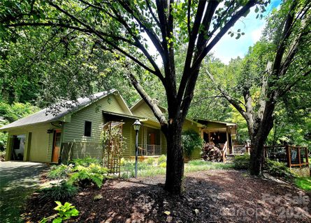 18 Rollingwood Road