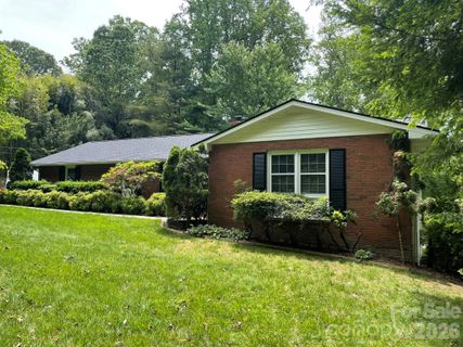 38 Westridge Drive active home in Oak Forest, Asheville, NC